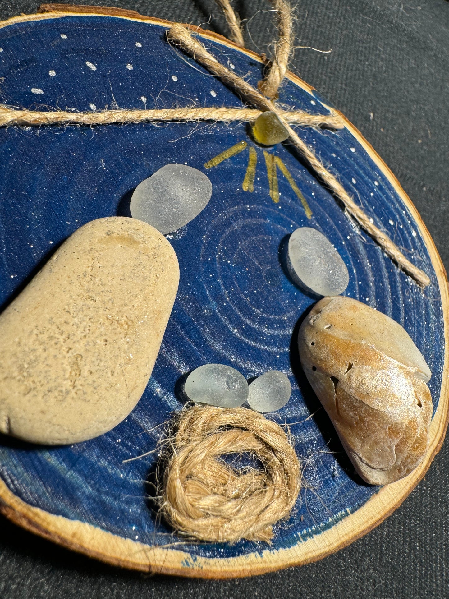 Nativity log art