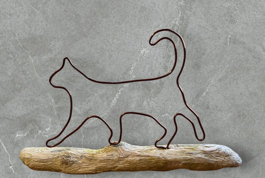 Walking Cat Wire silhouette on driftwood